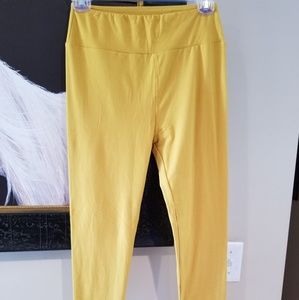 LuLaRoe OS Leggings.  New never wore or washed.